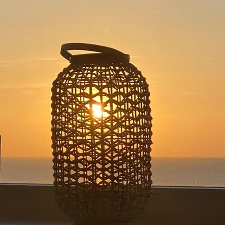 6de Hemel - 6eme Ciel - 6th Heaven Lejlighed