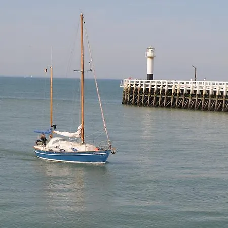 6de Hemel - 6eme Ciel - 6th Heaven Lejlighed Nieuwpoort